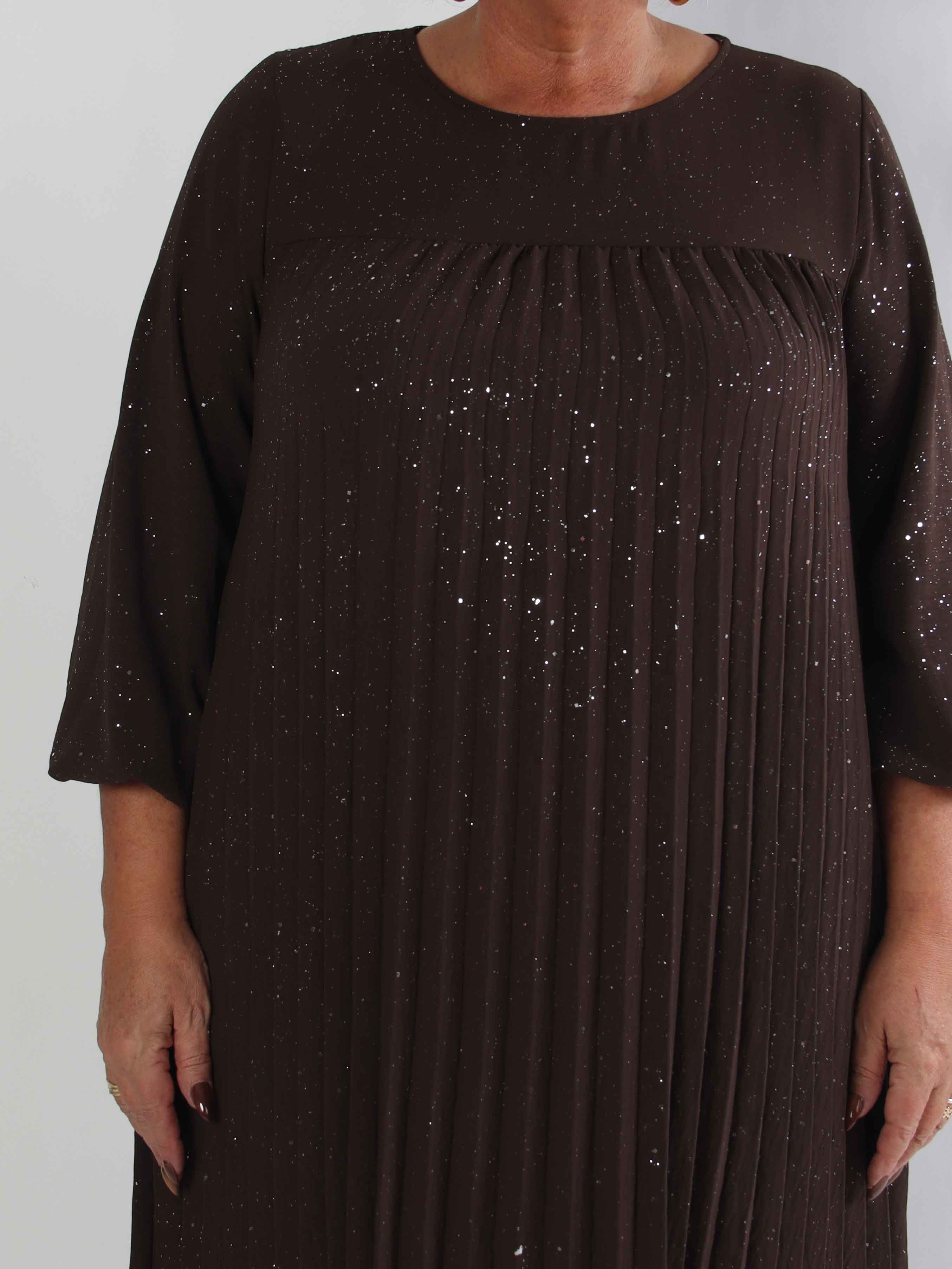 Nancy Glitter Short L/S - Plisseret plus size kjole med lommer og glimmer